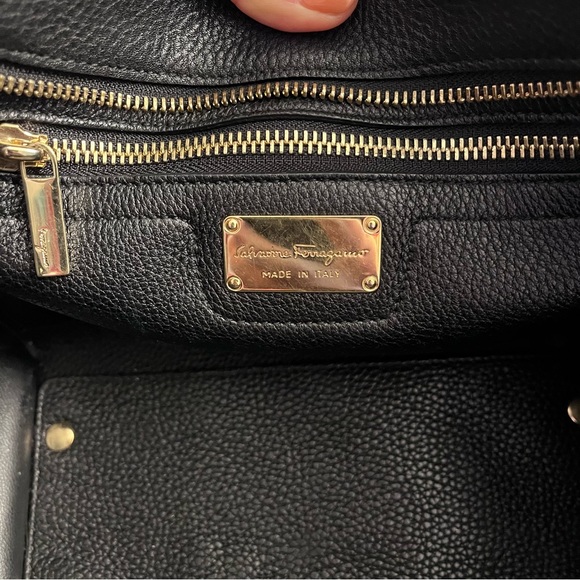 Ferragamo Double Handle Bag (S) - Picture 9 of 16